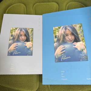 아이유 2019 러브포엠 콘서트 블루레이 dvd