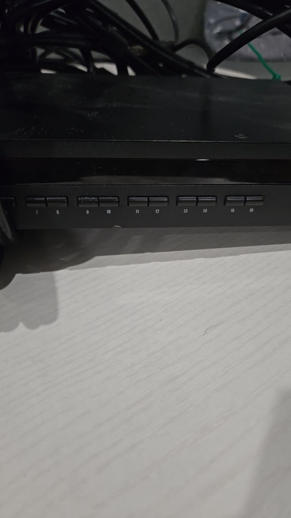 prima t16 16포트KVM스위치 팝니다--1