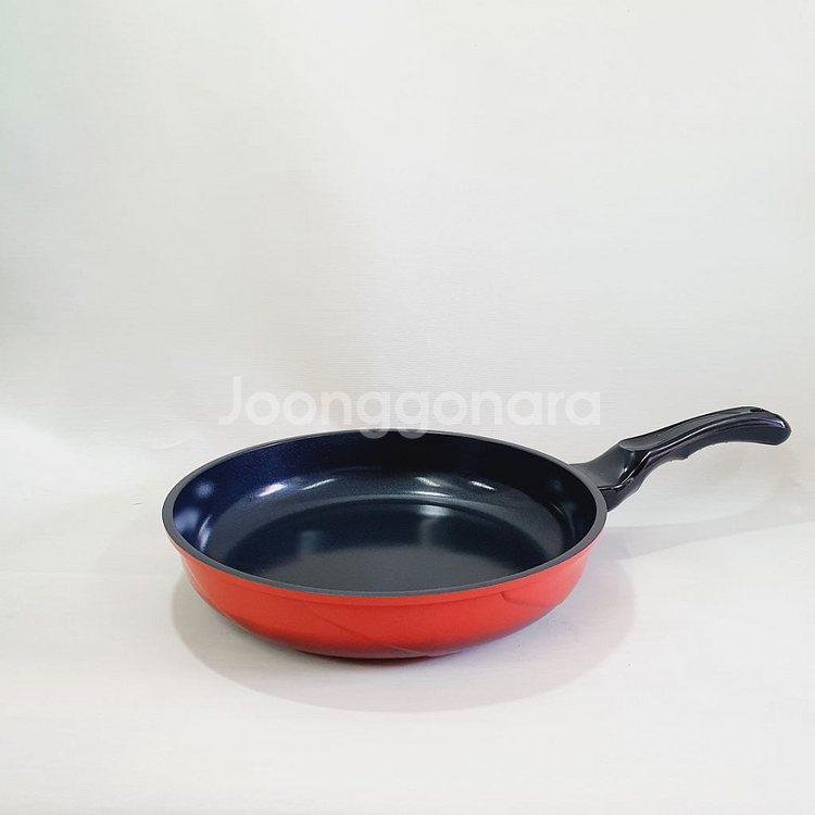 [새상품] 국산 세라믹 코팅 후라이팬 28cm--1