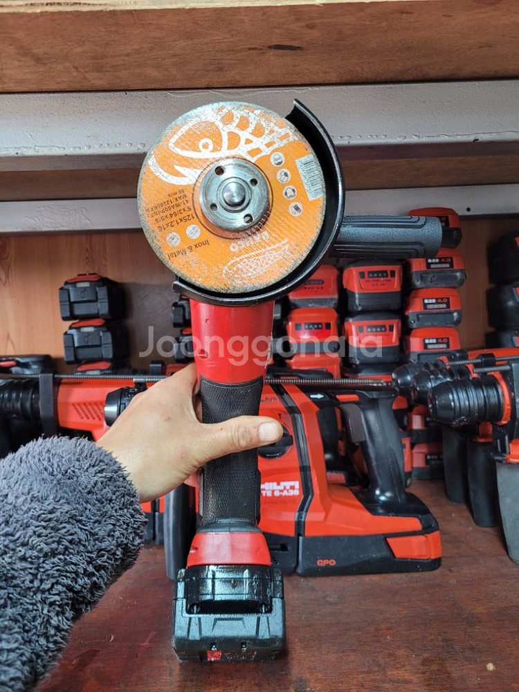 밀워키충전그라인더M18FSAG125X.속도조절.5인치.--1