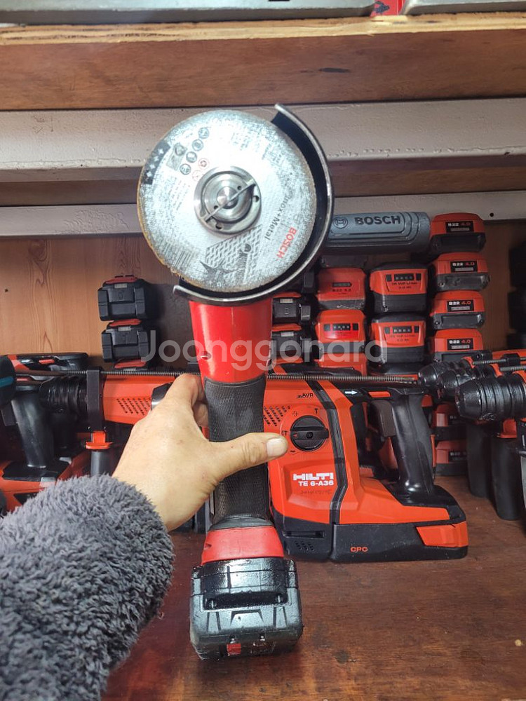 밀워키충전그라인더M18FSAG125X.속도조절.5인치.--1