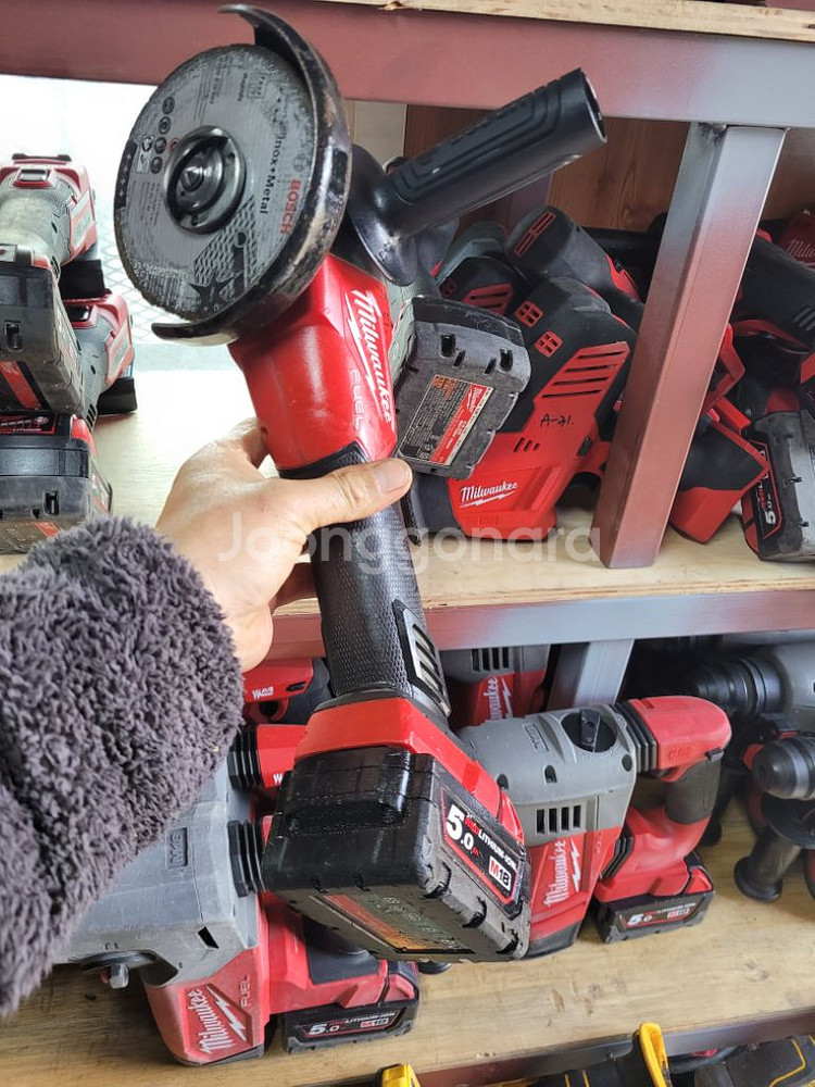 밀워키충전그라인더M18FSAG125X.속도조절.5인치.--7