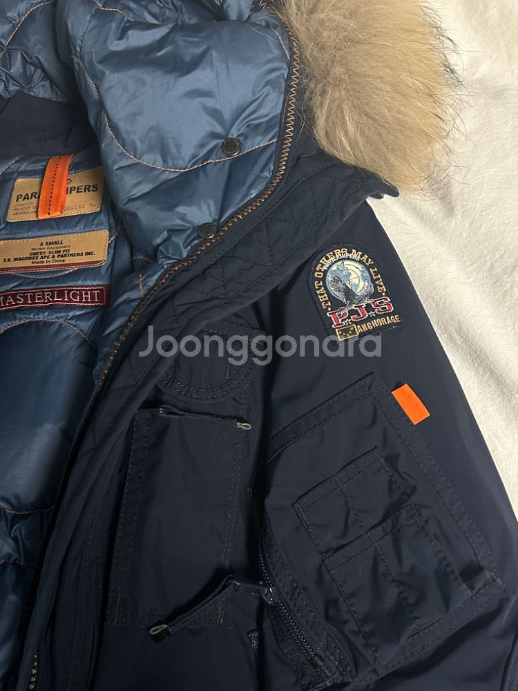 (정품) 파라점퍼스 고비 s 패딩 싸게 판매합니다--3