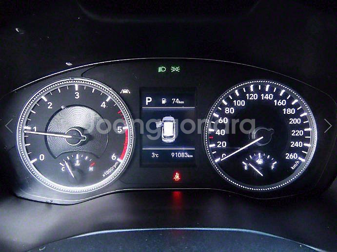 @19년식 싼타페(TM) R2.2 4WD 익스클루시브--8
