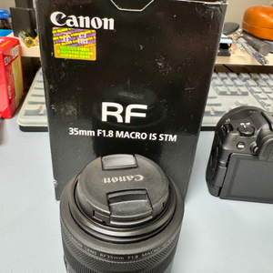 캐논 RF 35.8 팝니다