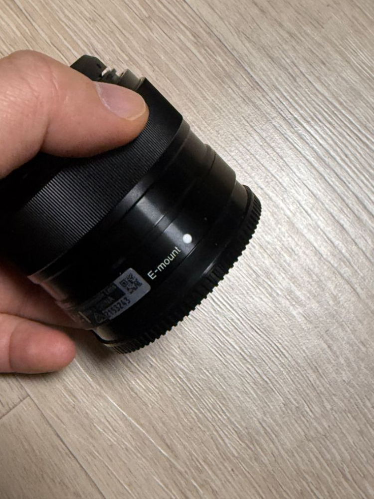 소니 단렌즈(SEL35F18 35mm)--3