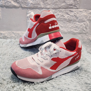 5a-12:Diadora V7000 Weave(265)