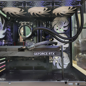 7800X3D RTX4070TI SUPER 블랙 컴퓨터