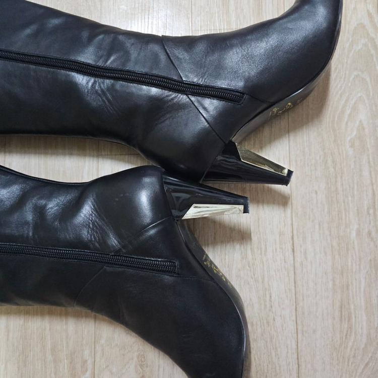 여성 가죽 롱부츠 240--8