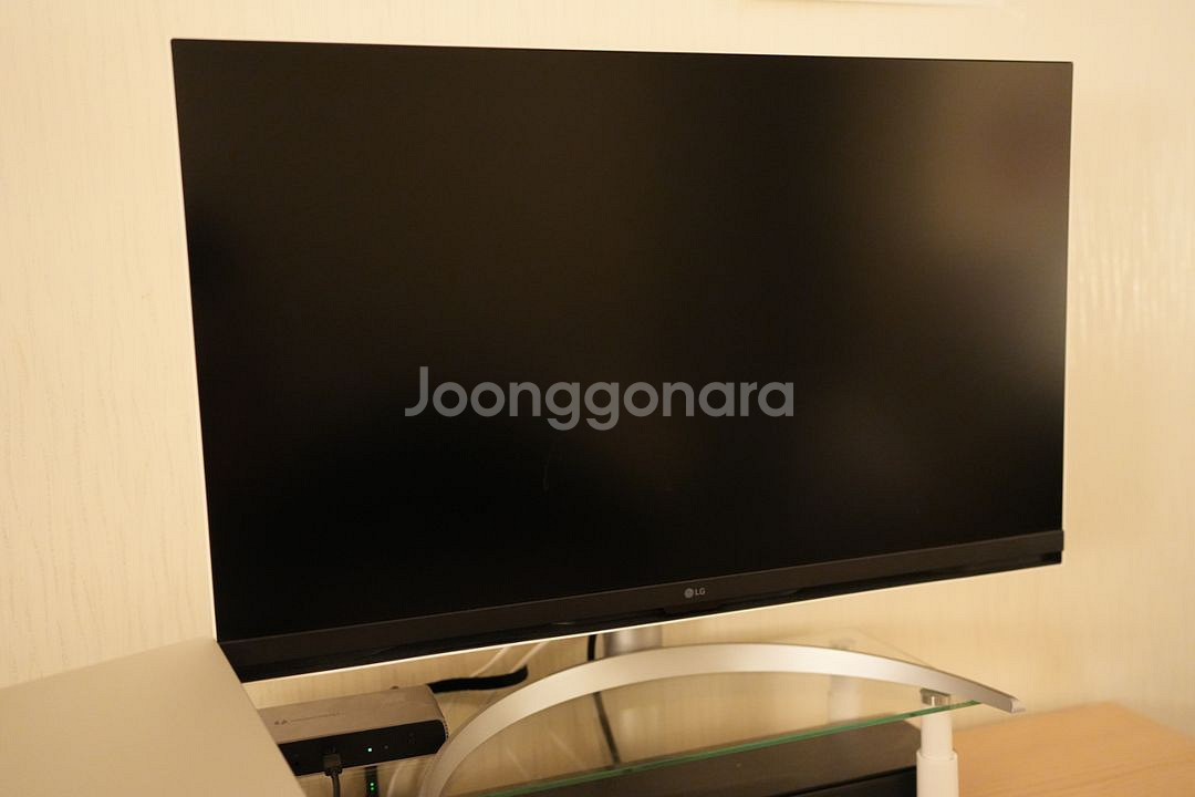 LG 32인치 4K 스마트모니터 판매합니다 32SQ75--2