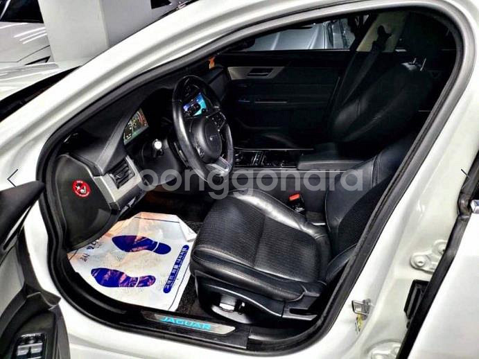 @19년식 XF(2세대) 2.0 20d AWD 프레스--6