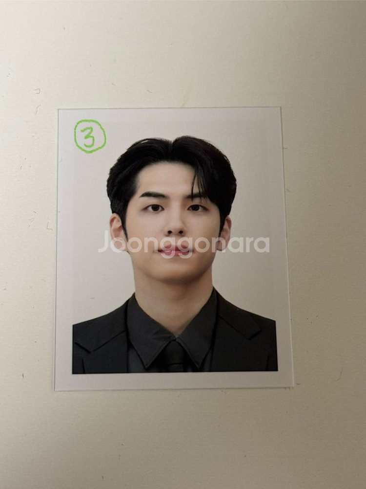 데이식스 영케이 원필 코스모 생로랑 증사 포카 굿즈--3