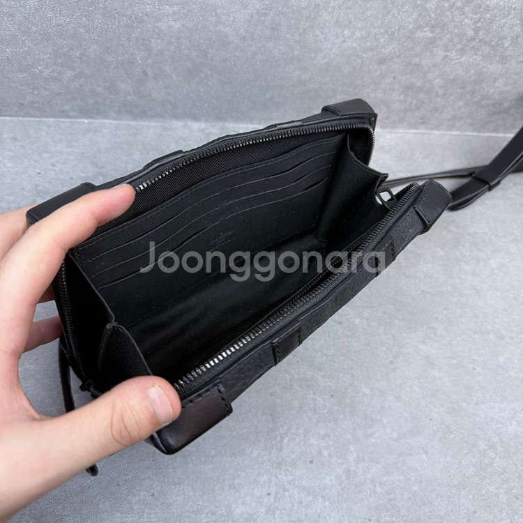 [풀구성]루이비통 모노그램 토뤼옹 트렁크 메신저백--2