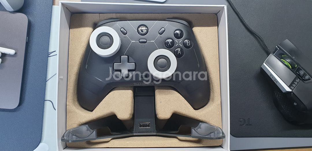gamesir cyclone2 게임패드 검은색 팝니다--1