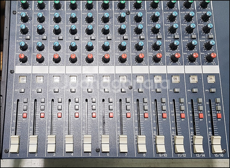 야마하 MG166C 중고 음향 믹서--3