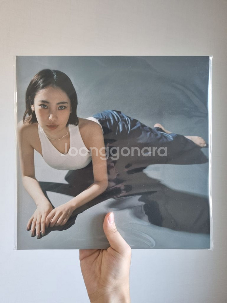 [미개봉] 유라 - GAUSSIAN LP--0