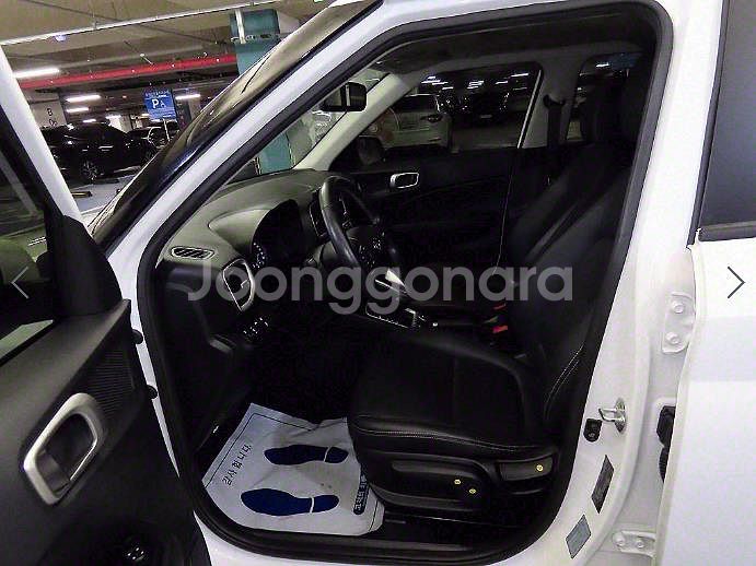 @22년식 베뉴 1.6 가솔린 모던 플러스 전국최저가--5