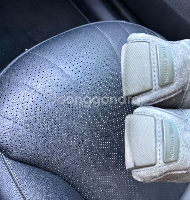 루이비통 정품 남성 로퍼--3