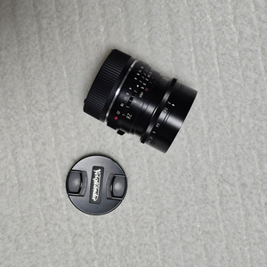 보이그랜더 28mm f2 울트론 구형 (M마운트)