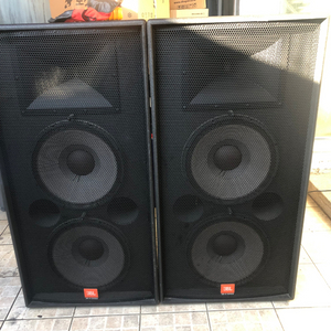 JBL4733X 2통 입니다