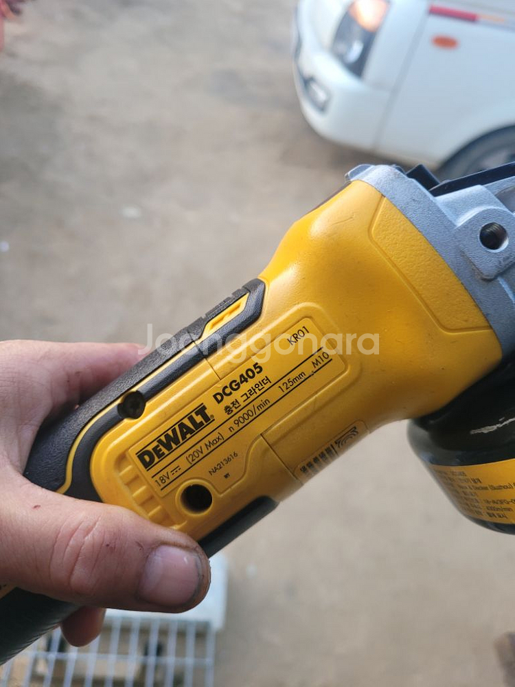 디월트충전그라인더 DCG405.5인치.2024년.신품?--3