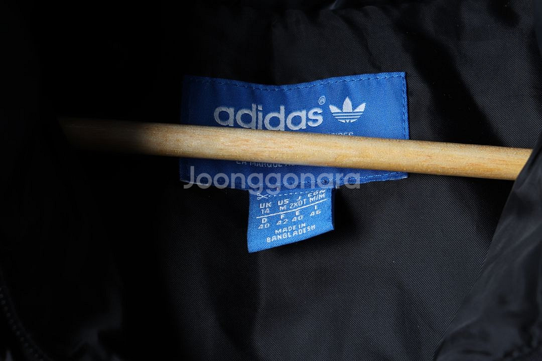 (M) 아디다스 패딩 점퍼자켓 블랙 올드스쿨 한정판--4