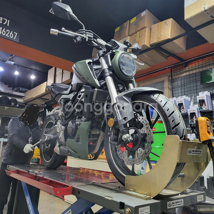 혼다 cb125r 20년식 판매합니다.--3
