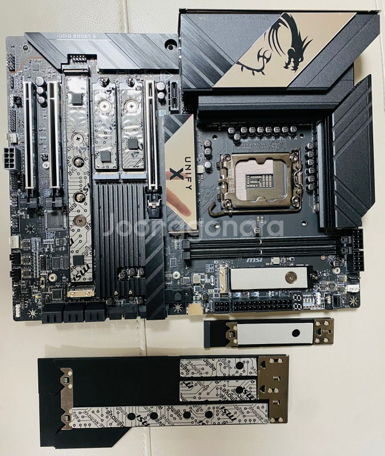 MSI Z890 유니파이 UNIFY-X 신품급 메인보드--4