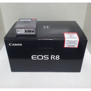 캐논 EOS R8 + LP-E17 팝니다.