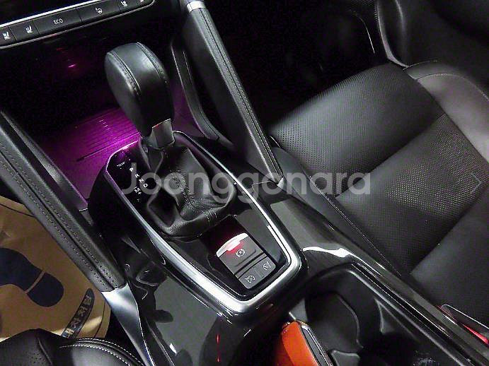 @18년식 QM6 2.0 GDe 2WD RE 시그니처--9