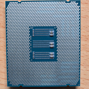 xeon E7 8890 V4 CPU