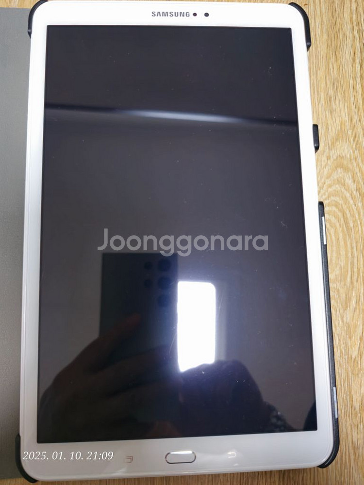 갤럭시탭 A6(SM-T580) 케이스 포함 판매합니다--1