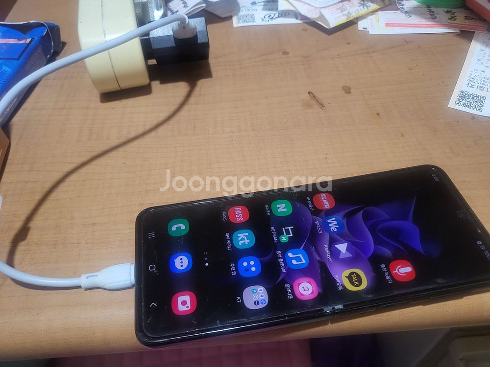 z플립3 256G 불랙 kt 10만원 팝니다--6
