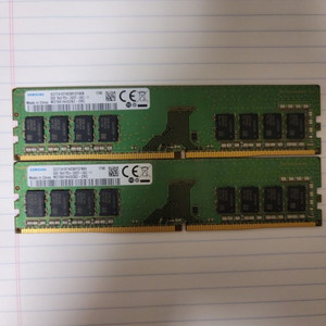 삼성 DDR4 8GB 2400 (19200) 2장 팝니