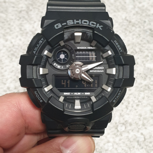 지샥 G-shock GA-700-1BDR