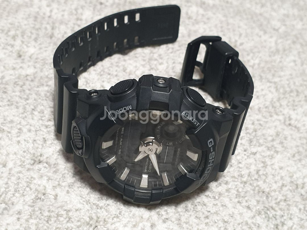 지샥 G-shock GA-700-1BDR--1