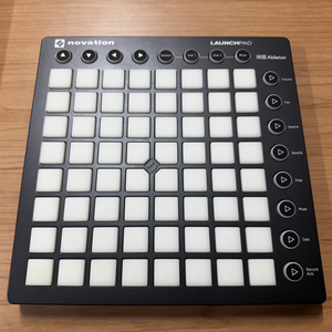 Novation LAUNCHPAD MK2