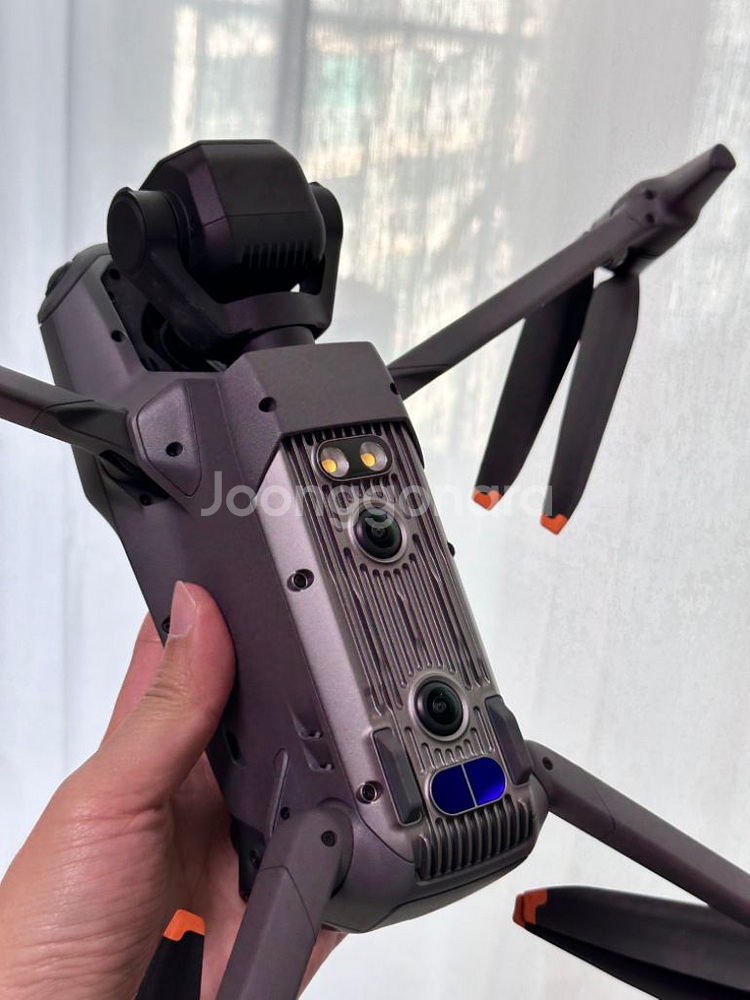 DJI 매빅3 Cine 단품 기체+기본조종기+ND필터--5