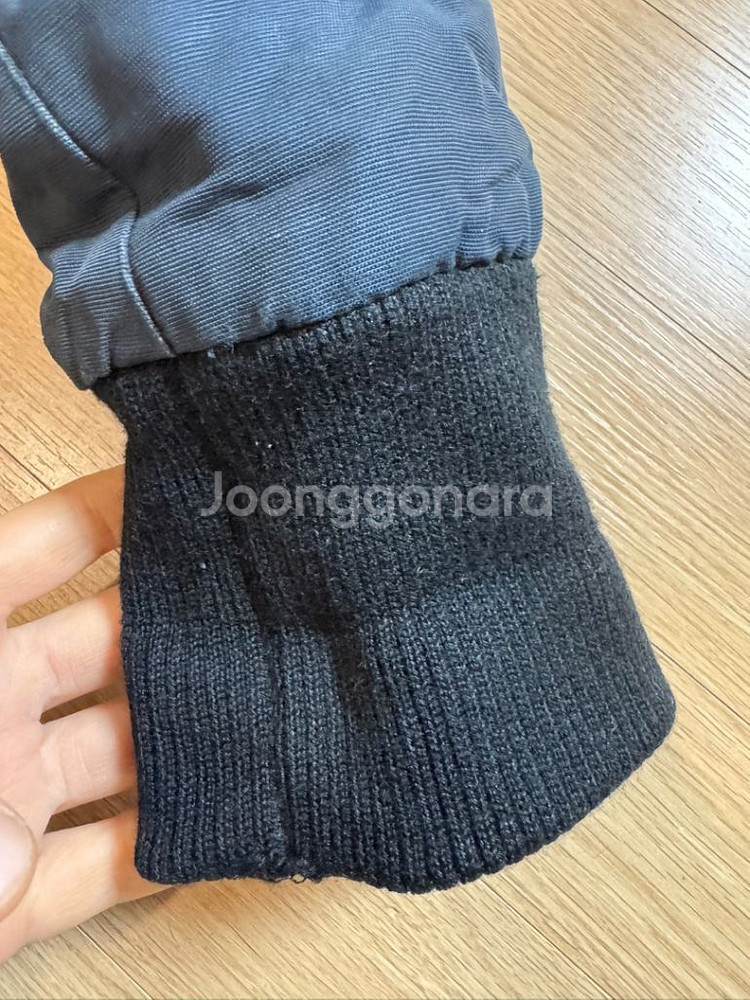 무스너클 데비 봄버 패딩--8