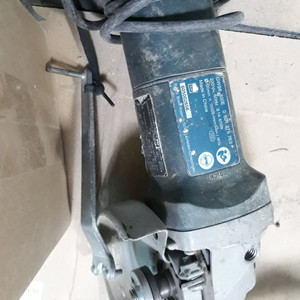 보쉬 그라인더 gws6 100e 670w 판매합니다