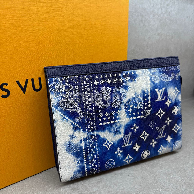 루이비통 모노그램 반다나 보야주 스탠딩 클러치--2