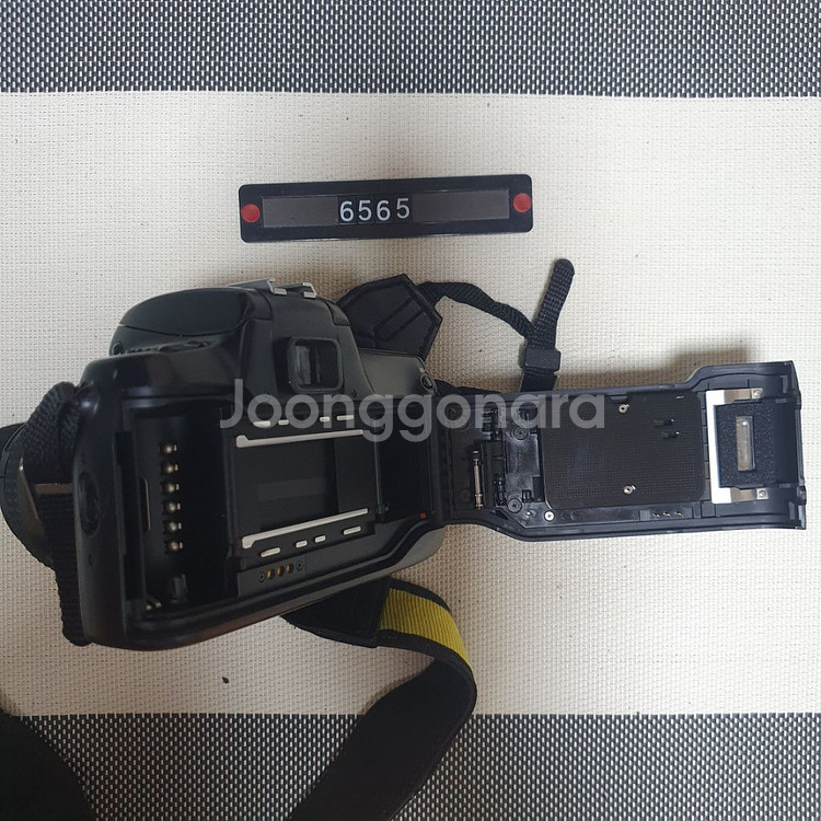 니콘 F 50 필름카메라 35-70 줌렌즈--5