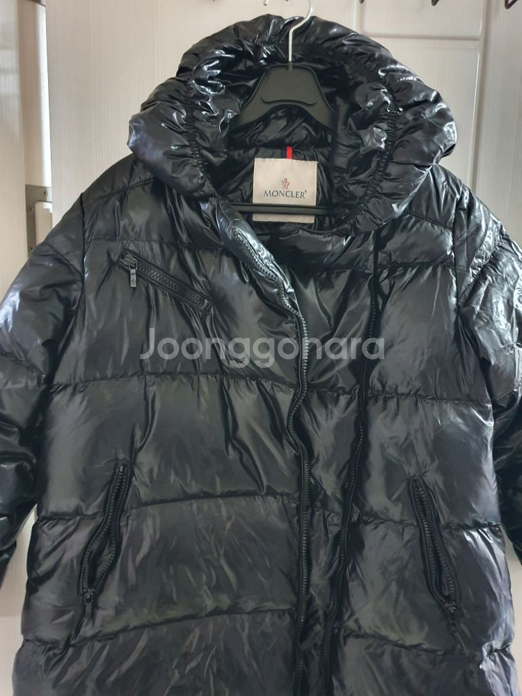 몽클레어 구스다운 패딩 130~140 블랙 유광 거위털--1