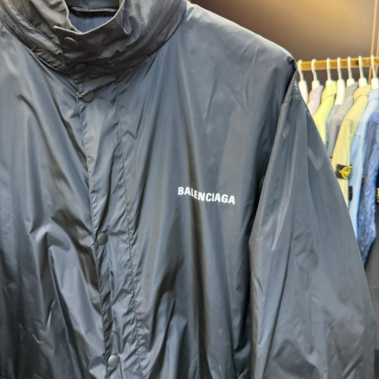 [110사이즈]발렌시아가 백로고 롱 레인코트 바람막이 이미지