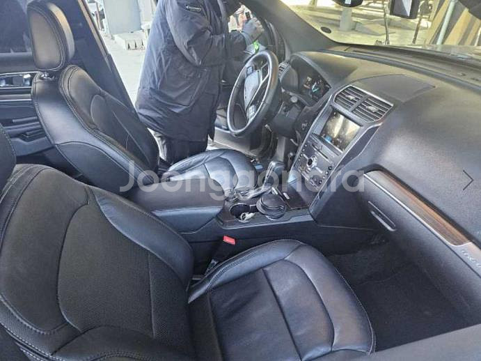 @18년식 익스플로러(5세대) 2.3 AWD 리미티드--3