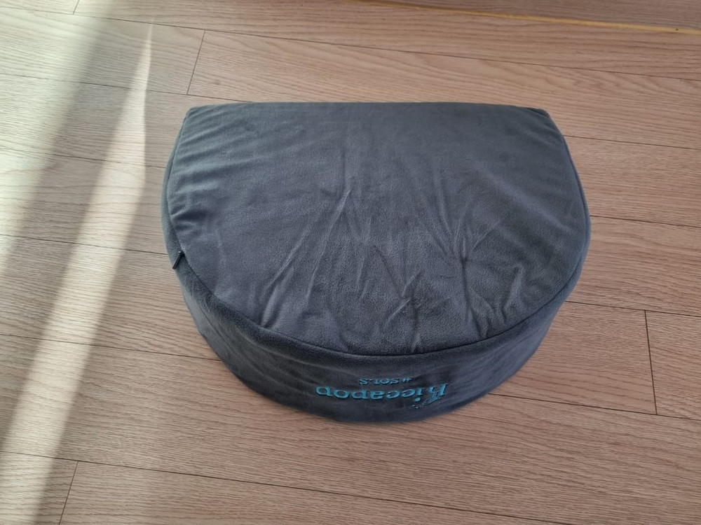 hiccapop 임산부 복부 웨지베개 새상품 임신베개--2