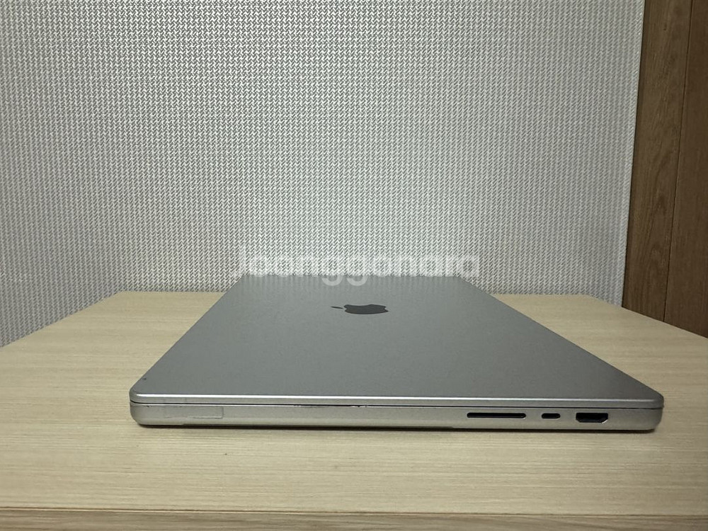 맥북 프로 16 M3 Pro 12코어 512GB 36G--3