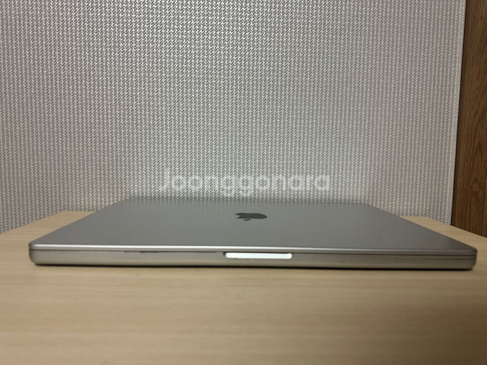 맥북 프로 16 M3 Pro 12코어 512GB 36G--6