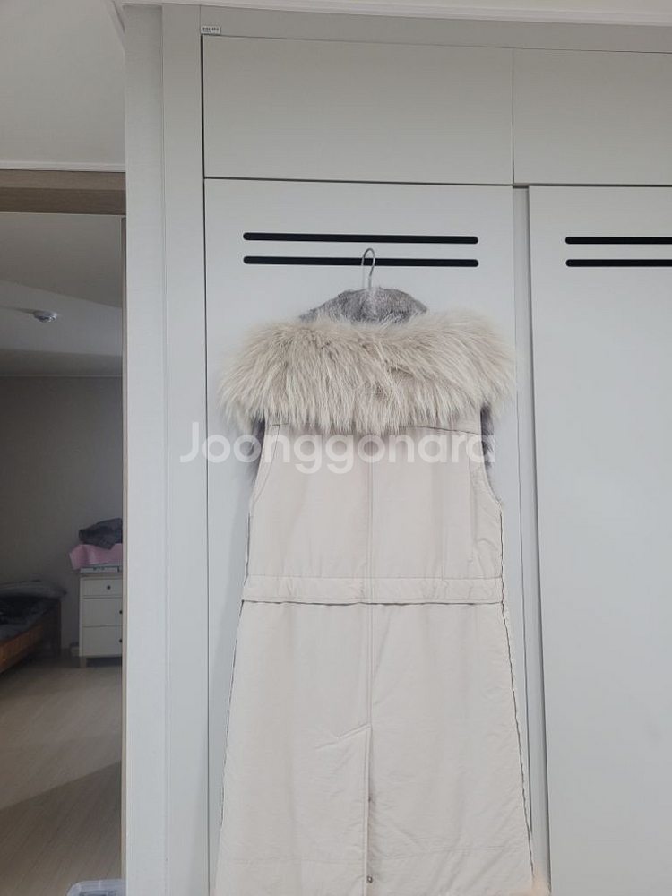 지컷 양면 퍼 베스트 66사이즈--4