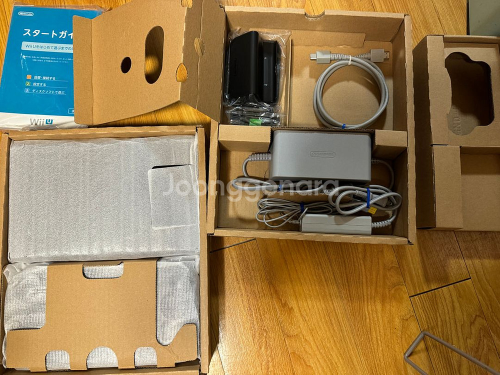 닌텐도 WII U 몬스터 헌터 한정판 팝니다.--1